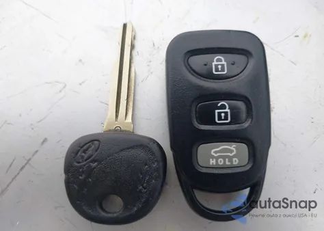 2015 Hyundai Elantra Se из США, поврежденный, VIN KMHDH4AE3FU277640